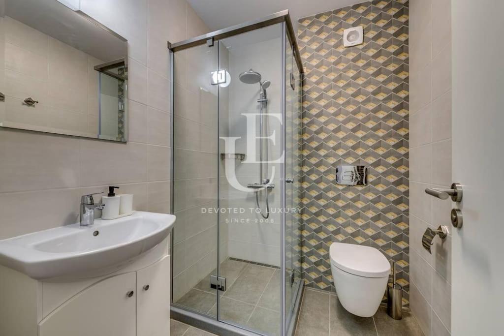 Tokiyo: A Lovely City Center 2 Bedrooms Apartment With Private Parking Sofie Exteriér fotografie