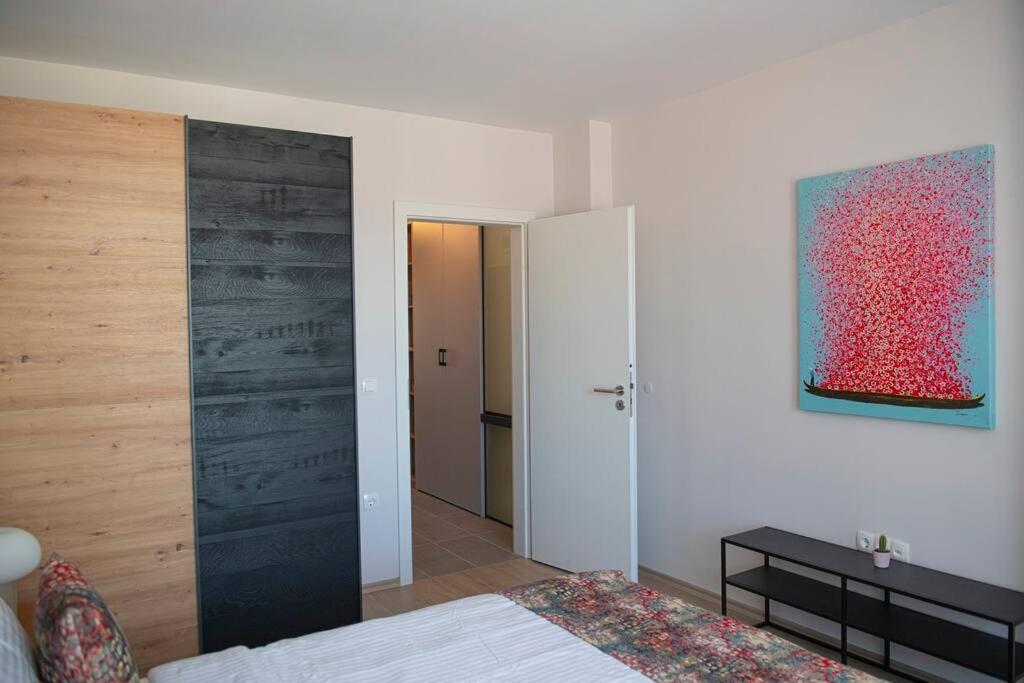 Tokiyo: A Lovely City Center 2 Bedrooms Apartment With Private Parking Sofie Exteriér fotografie