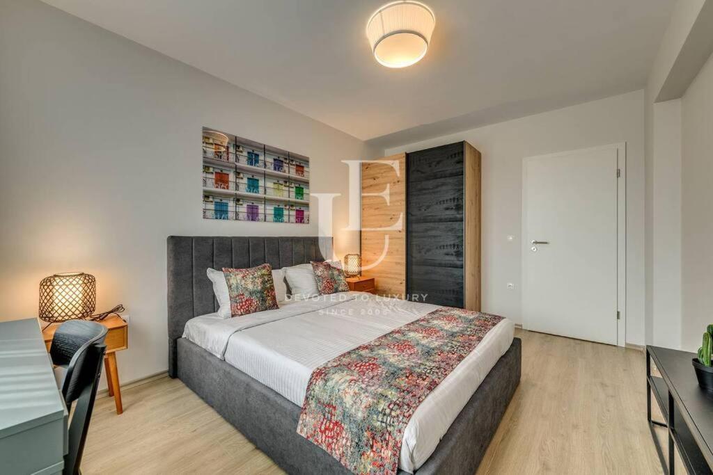Tokiyo: A Lovely City Center 2 Bedrooms Apartment With Private Parking Sofie Exteriér fotografie