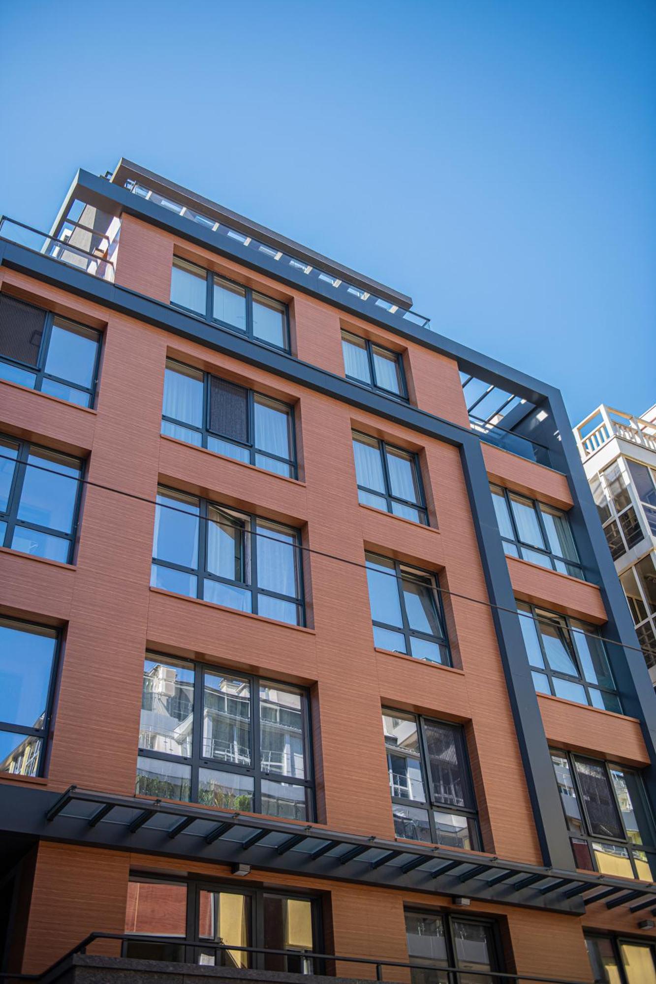 Tokiyo: A Lovely City Center 2 Bedrooms Apartment With Private Parking Sofie Exteriér fotografie